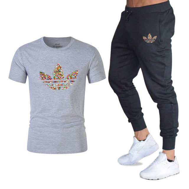 Fashion casual T-shirt two-piece suit sportswear gyms Harajuku men's suit T-shirt + pants fitness suit men's brand clothing